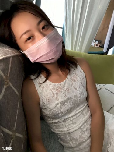 坐公交车最后一排跟陌生人做